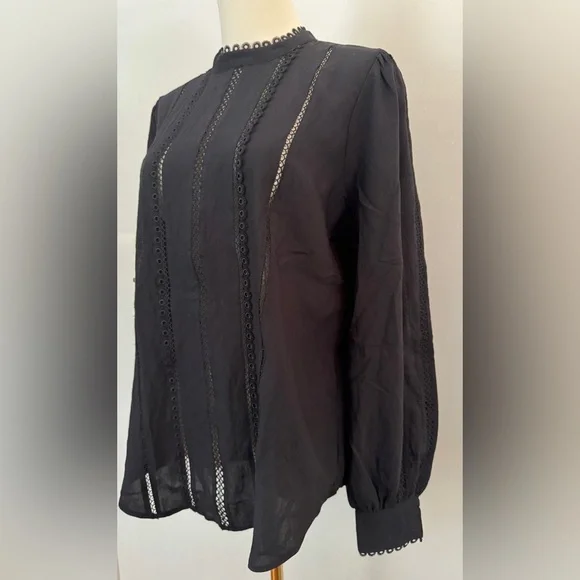 Ann Taylor Tall Eyelet Pintucked Blouse Black Size Small Tall - Picture 6 of 13